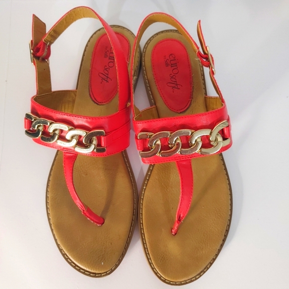 - Sofft Sandals - Picture 2 of 8